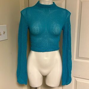 Zara NWT Cropped Sweater Blue small